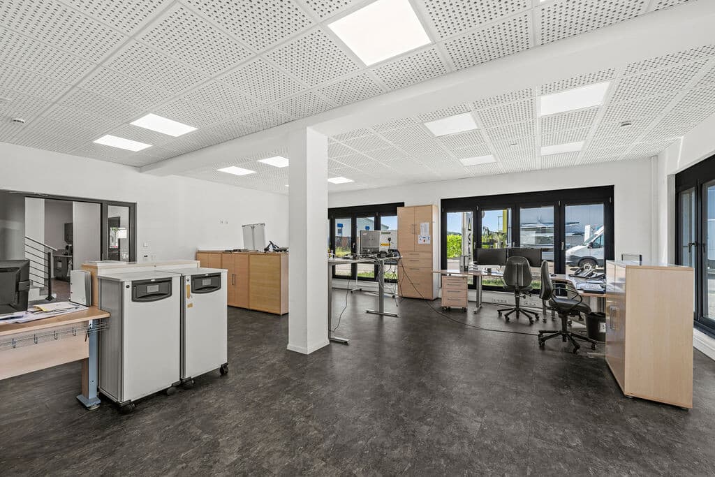 Büro im EG