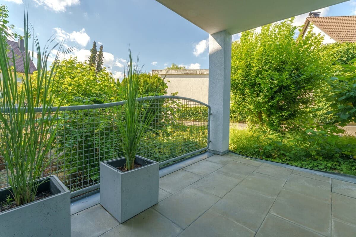 Überdachter Balkon 