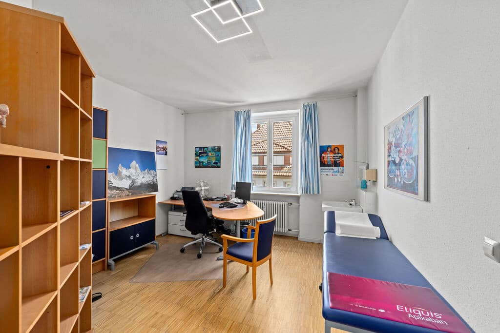 Sprechzimmer Gewerbeeinheit im 2.OG