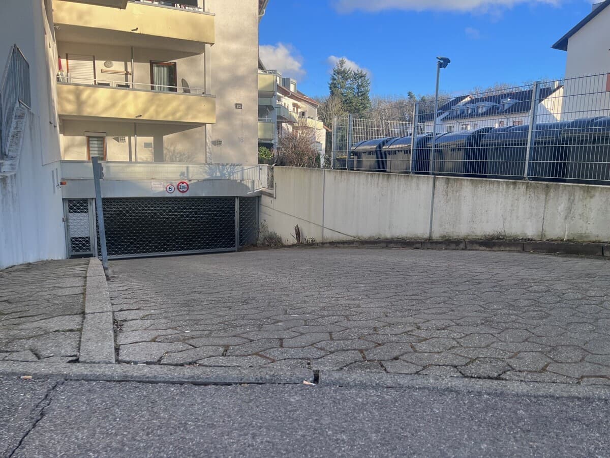 Einfahrt 