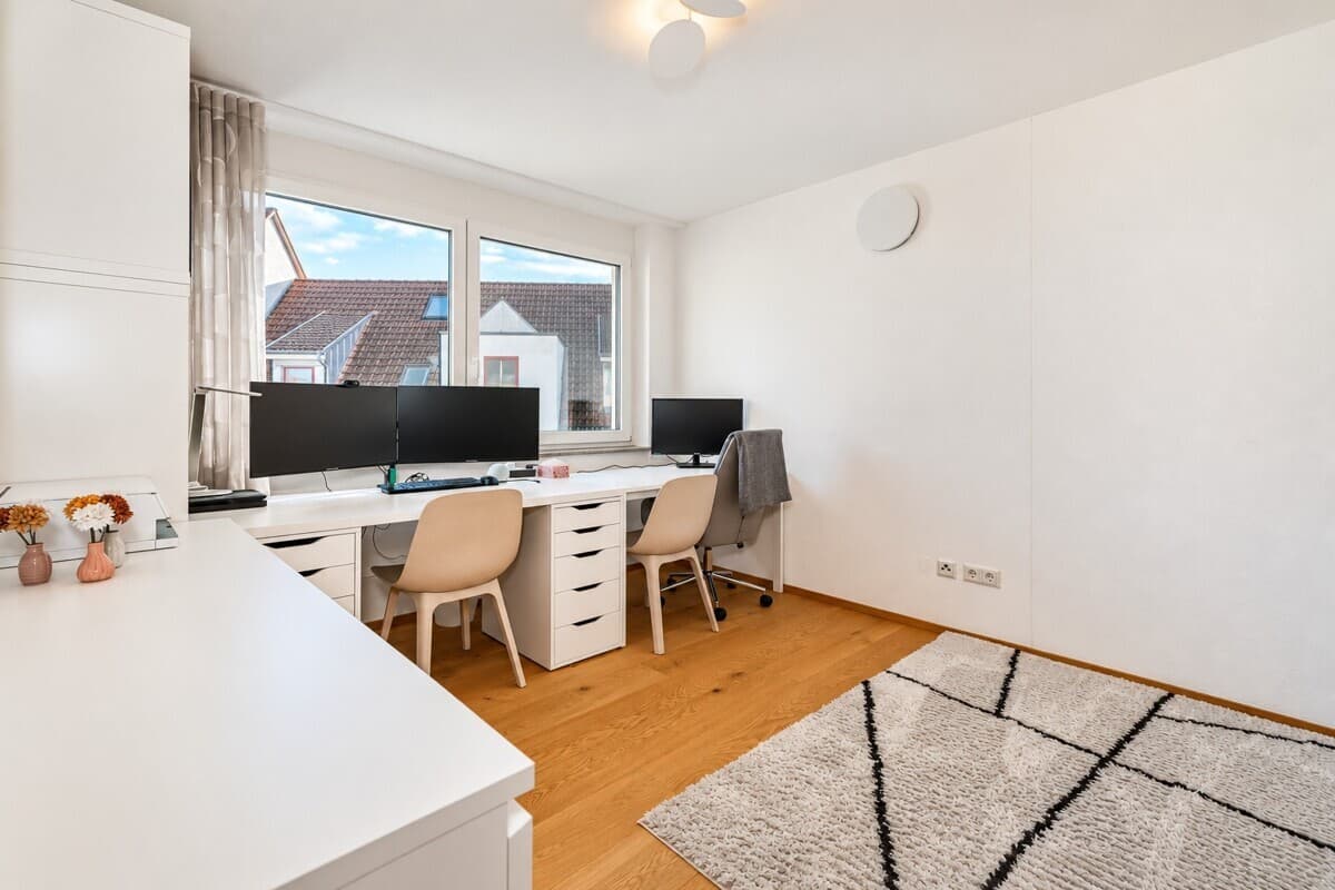 Büro/weiteres Zimmer