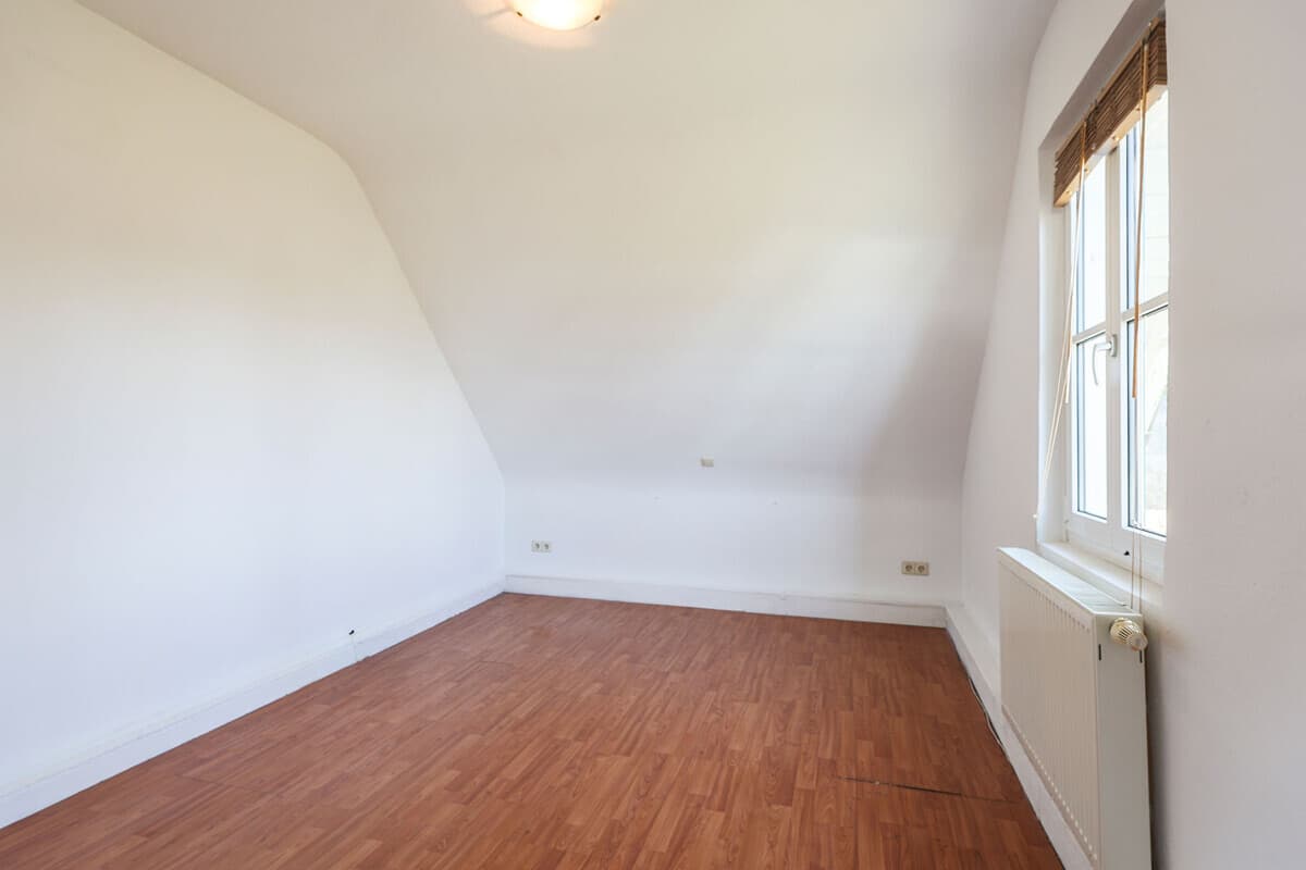 Zimmer 2 OG