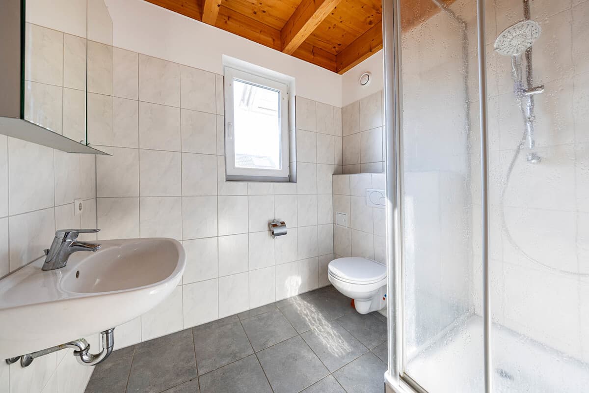 Badezimmer im OG