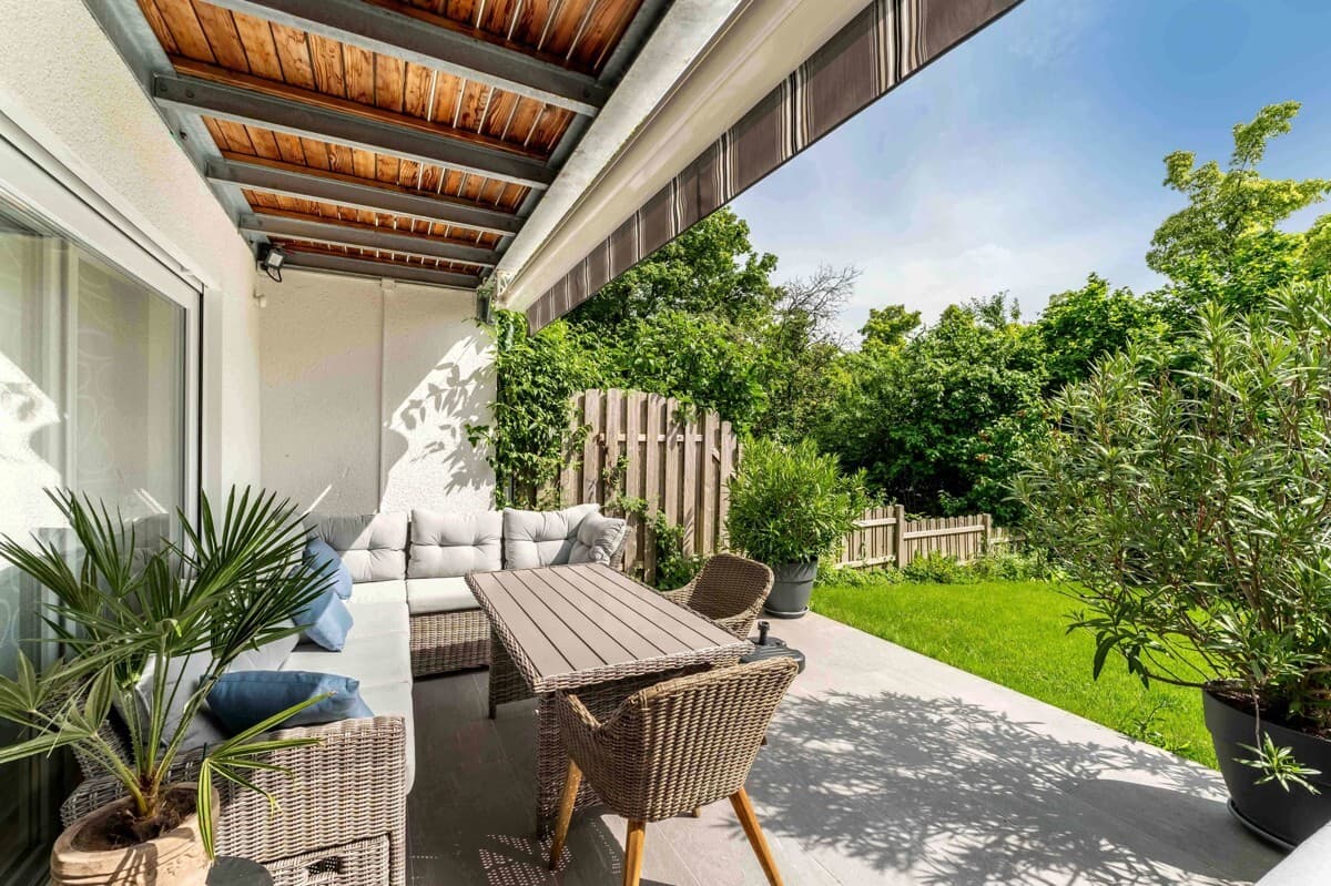 Terrasse und Garten