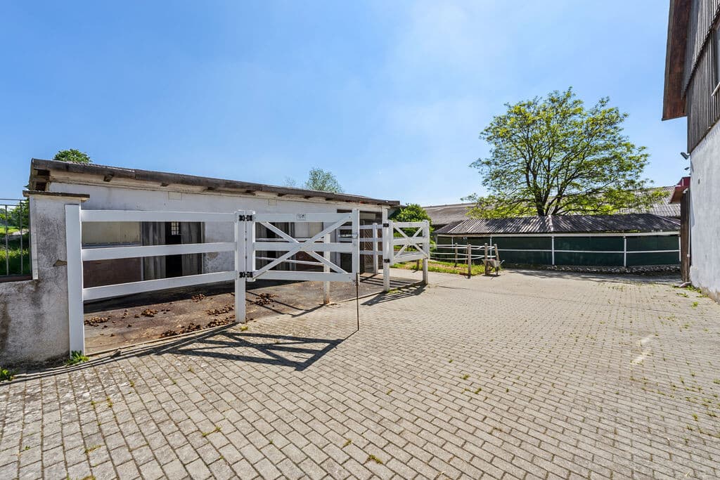 Stallungen