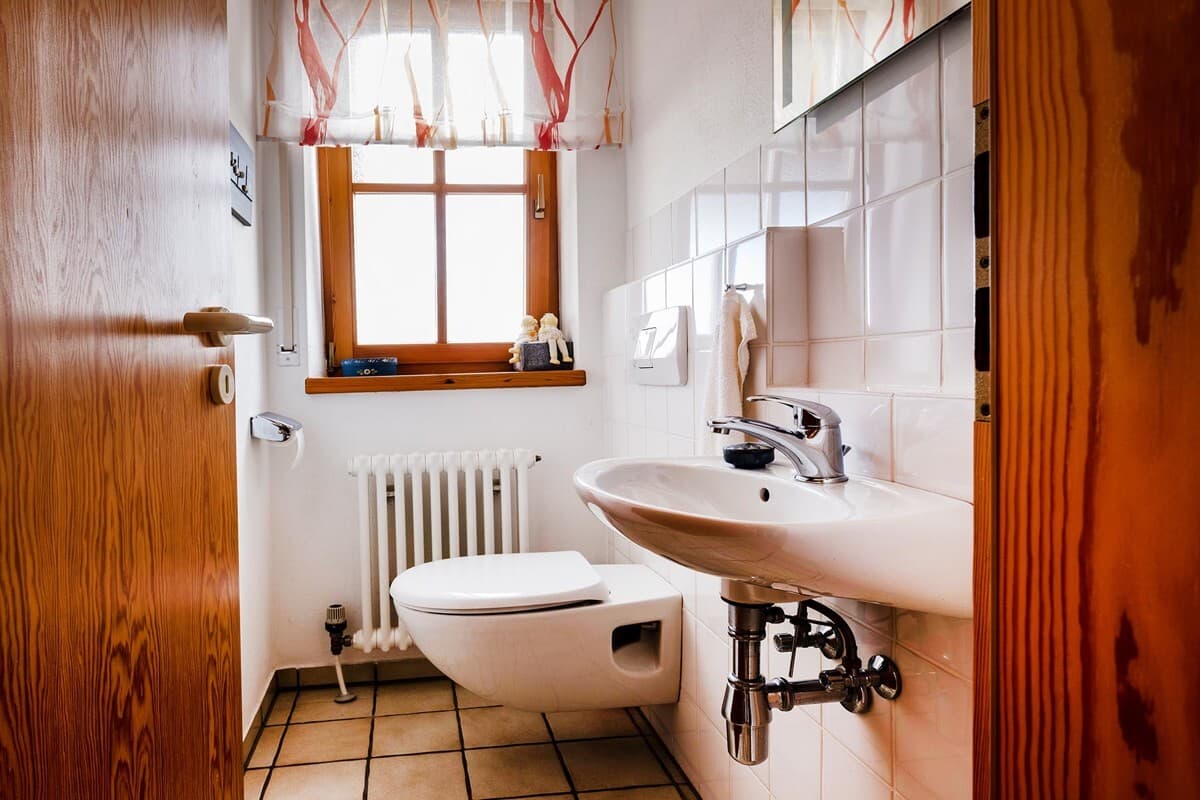 Gäste-WC Erdgeschoss