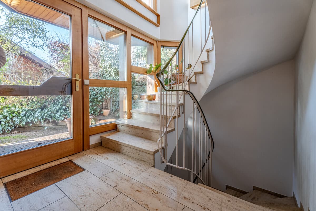 Eingang Treppenhaus EG