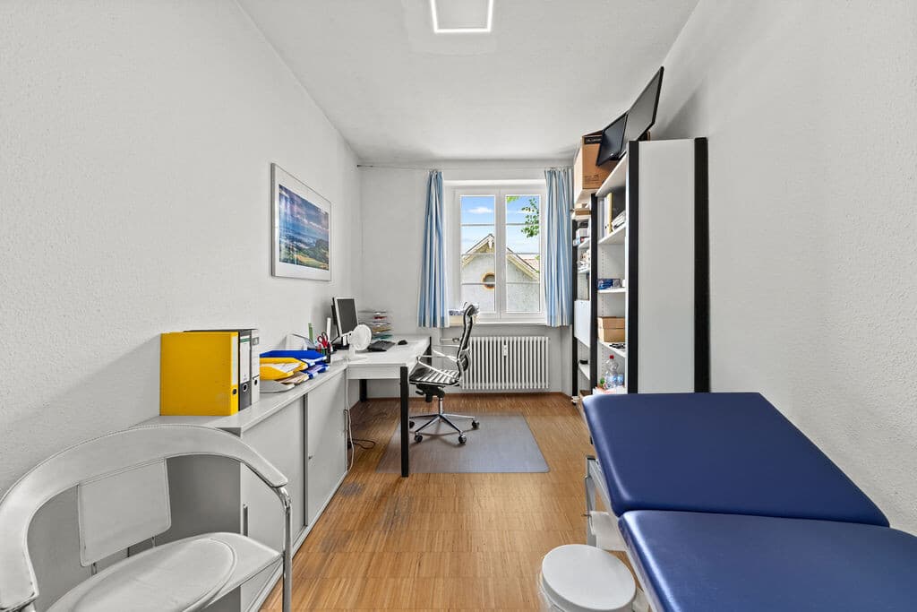 Sprechzimmer Gewerbeeinheit im 2.OG