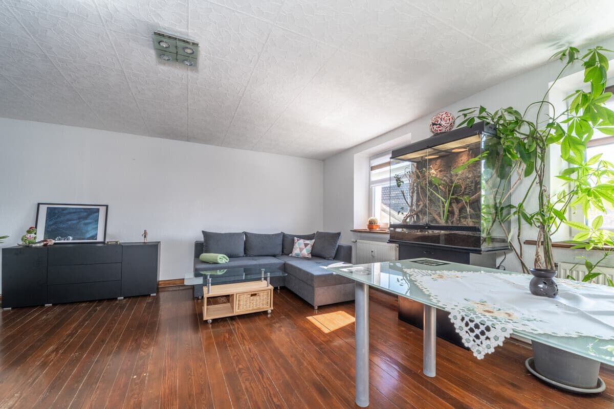 Wohnzimmer Wohnung 2 im OG